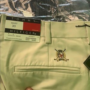 Tommy Hilfiger size 30 men’s golf shorts